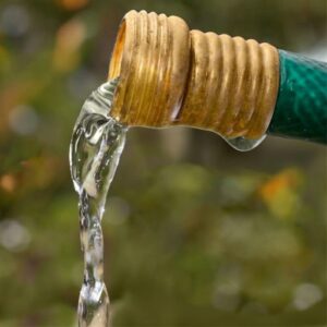 go-slow-when-refilling-your-fish-tank