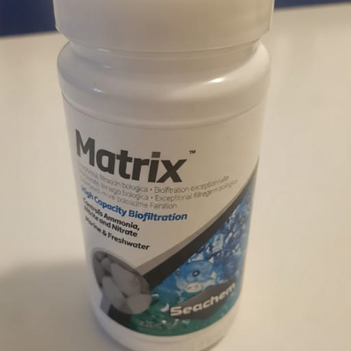 seachem-matrix-work-amazing-when-I-cycle-my-tanks-7-best-fish-tank-cycling-products